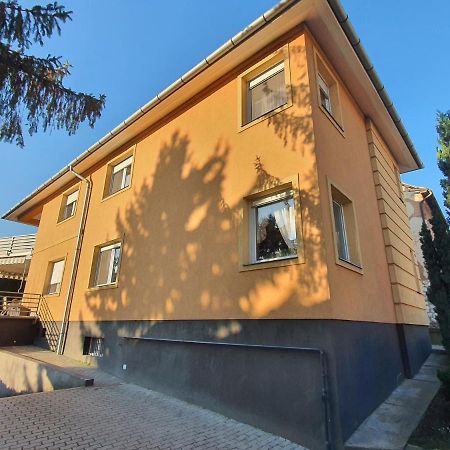 Adel Apartman 米什科尔茨 外观 照片
